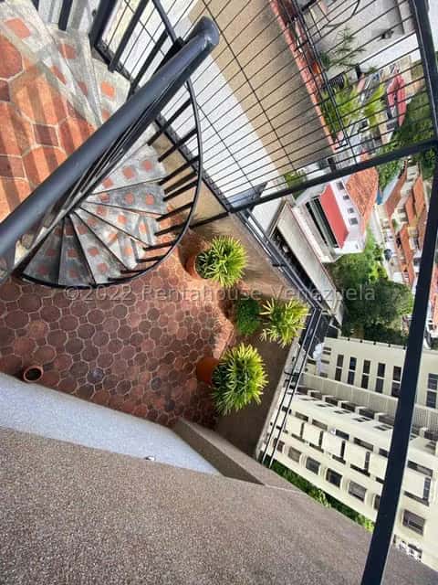 View 24