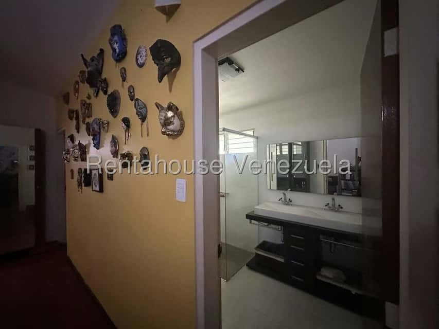 View 24