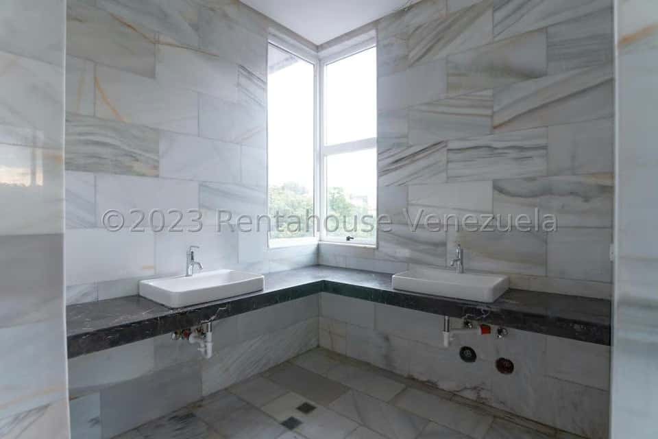 View 24