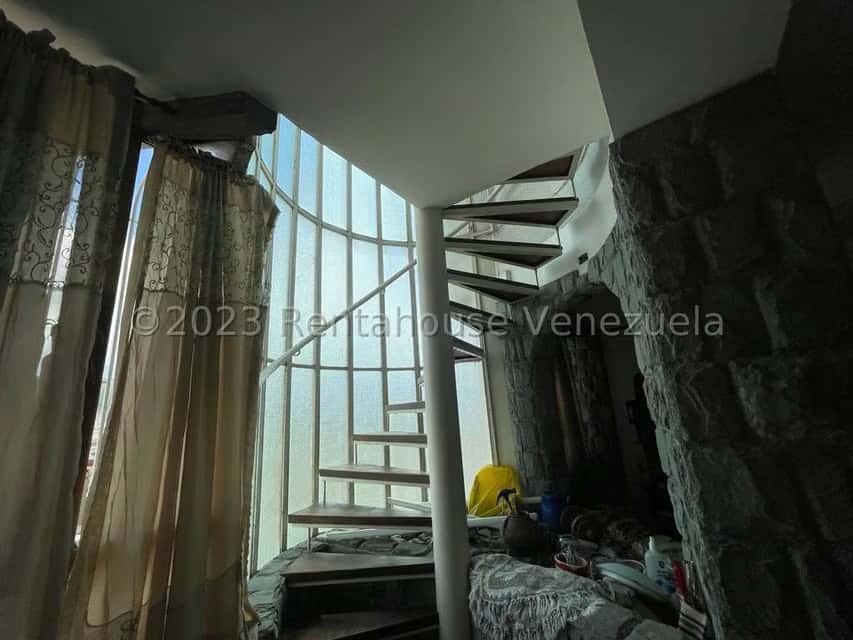 View 25