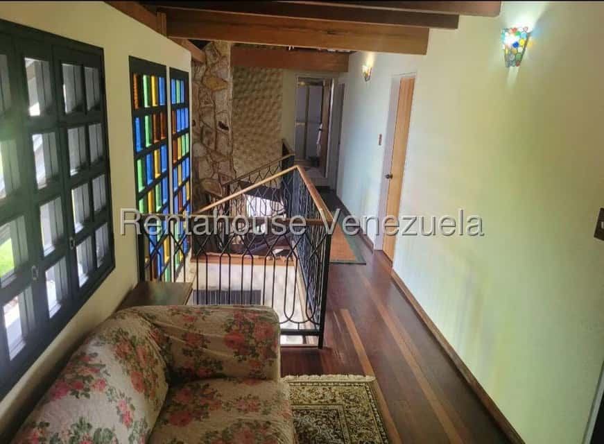 View 32