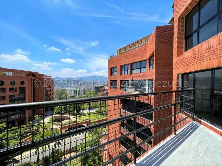 Vista 44