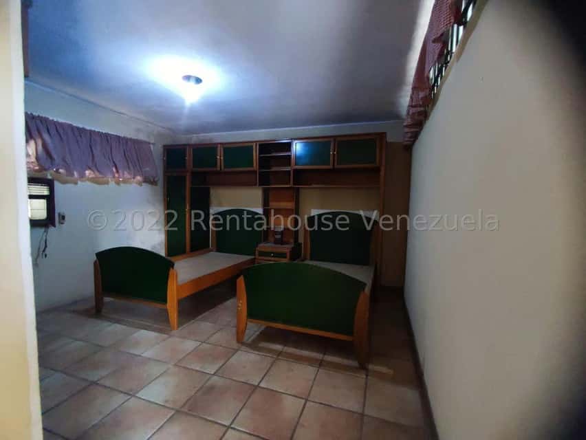 View 25