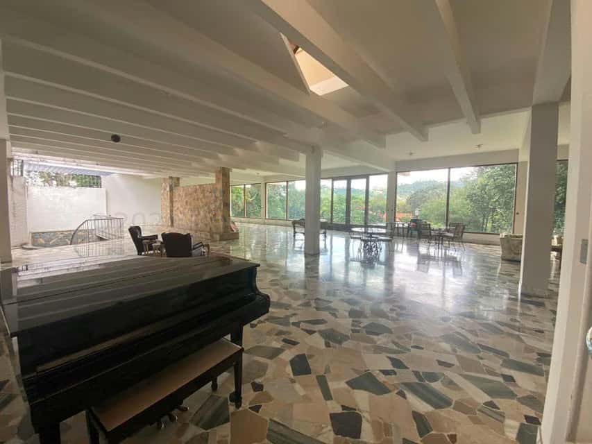 View 25