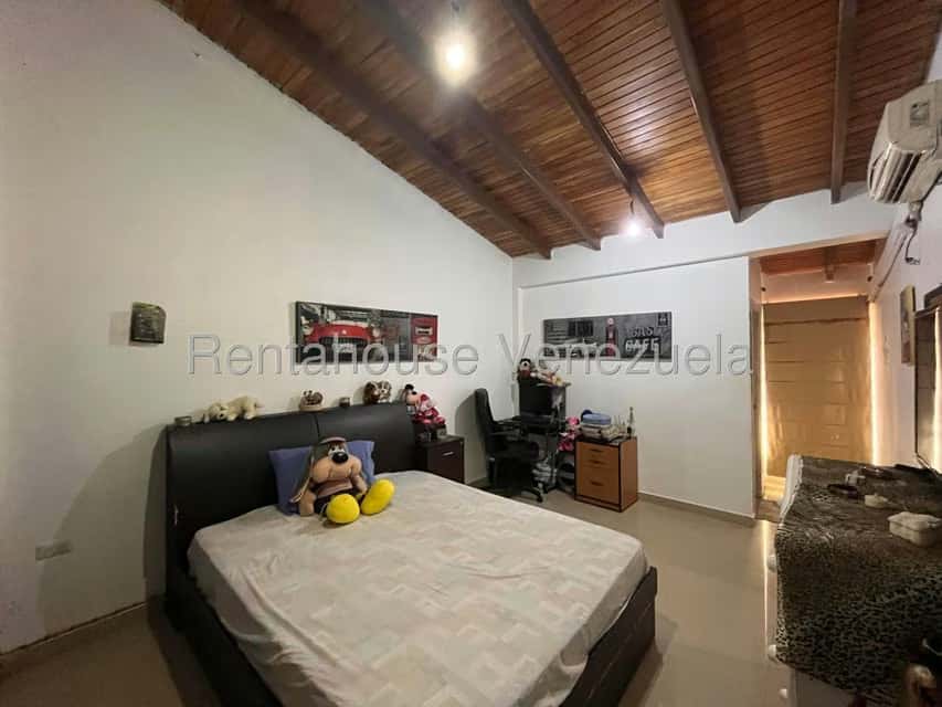 View 25