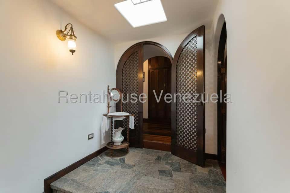 View 25