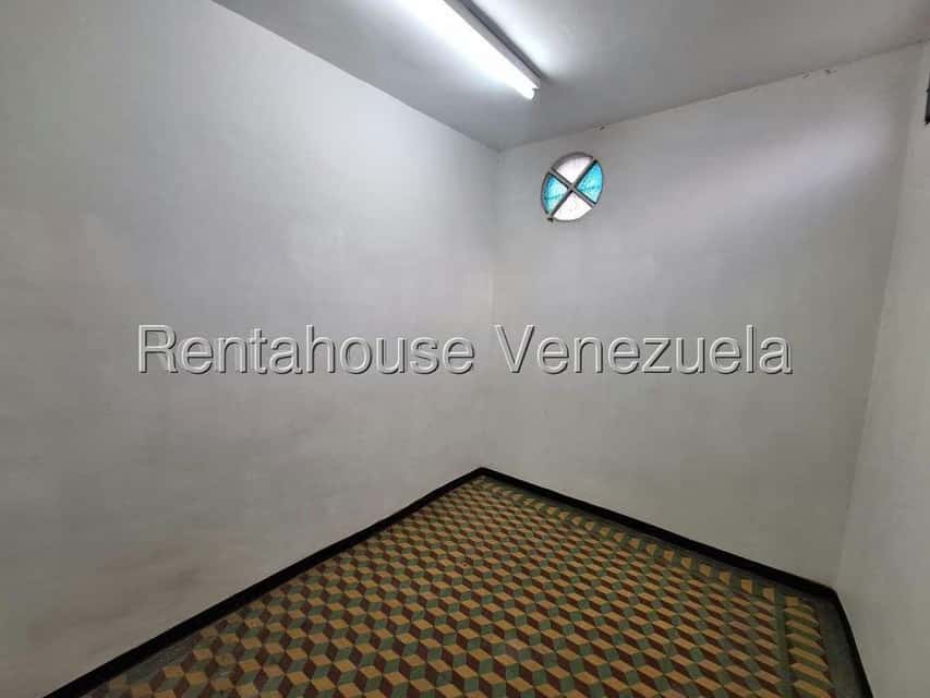 View 16