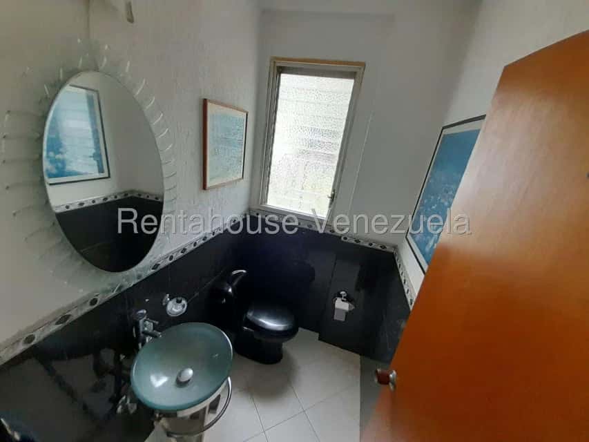 View 32