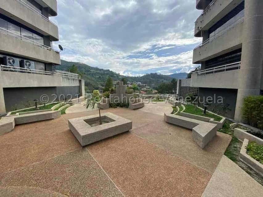 View 25