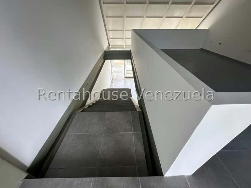 View 16
