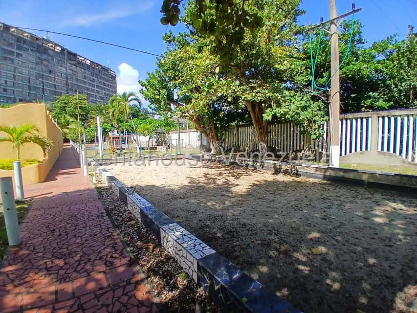 View 19