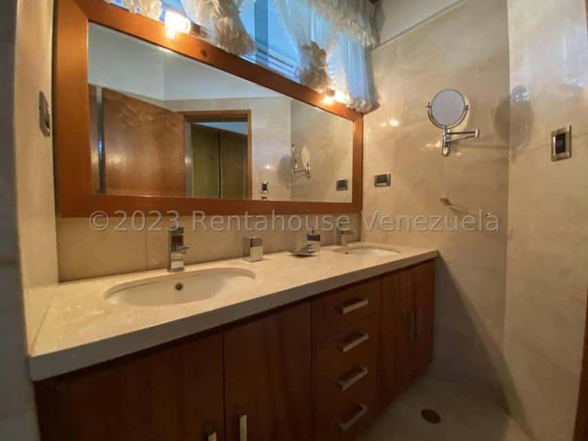 Vista 24