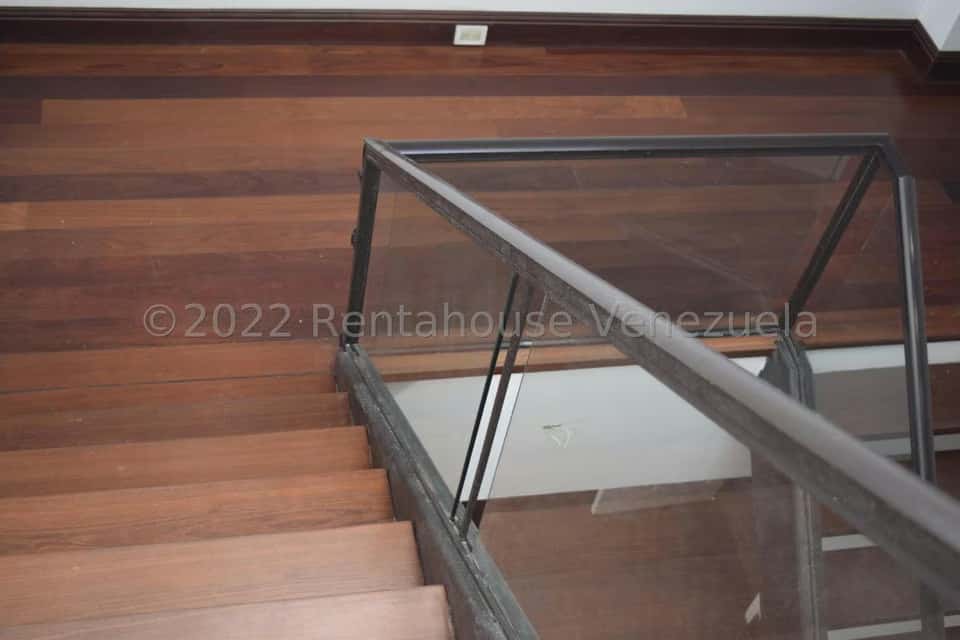 View 32