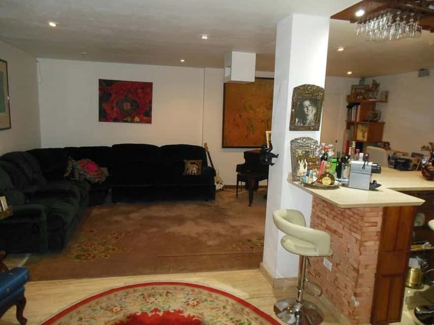 View 32