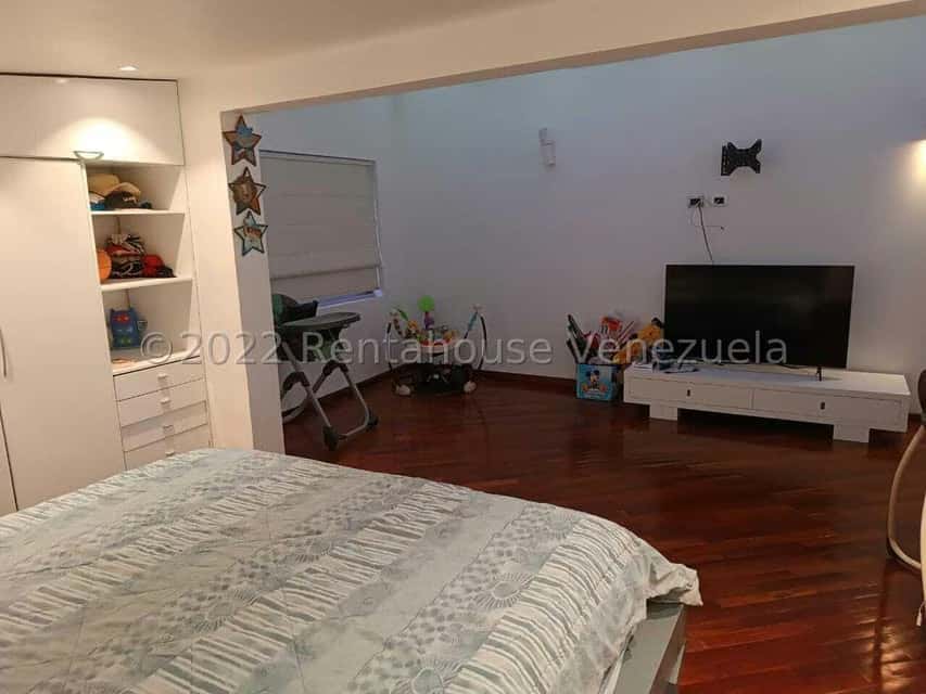Vista 44