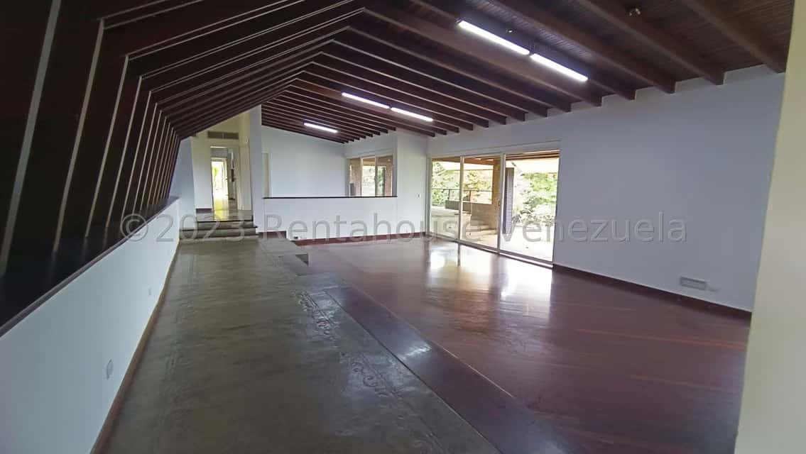 View 25