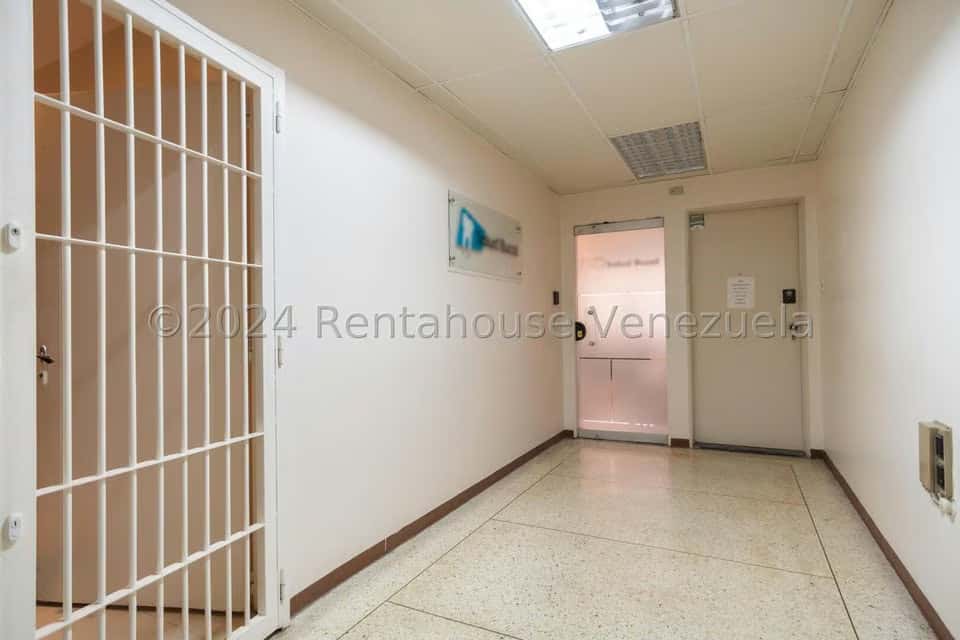 View 25