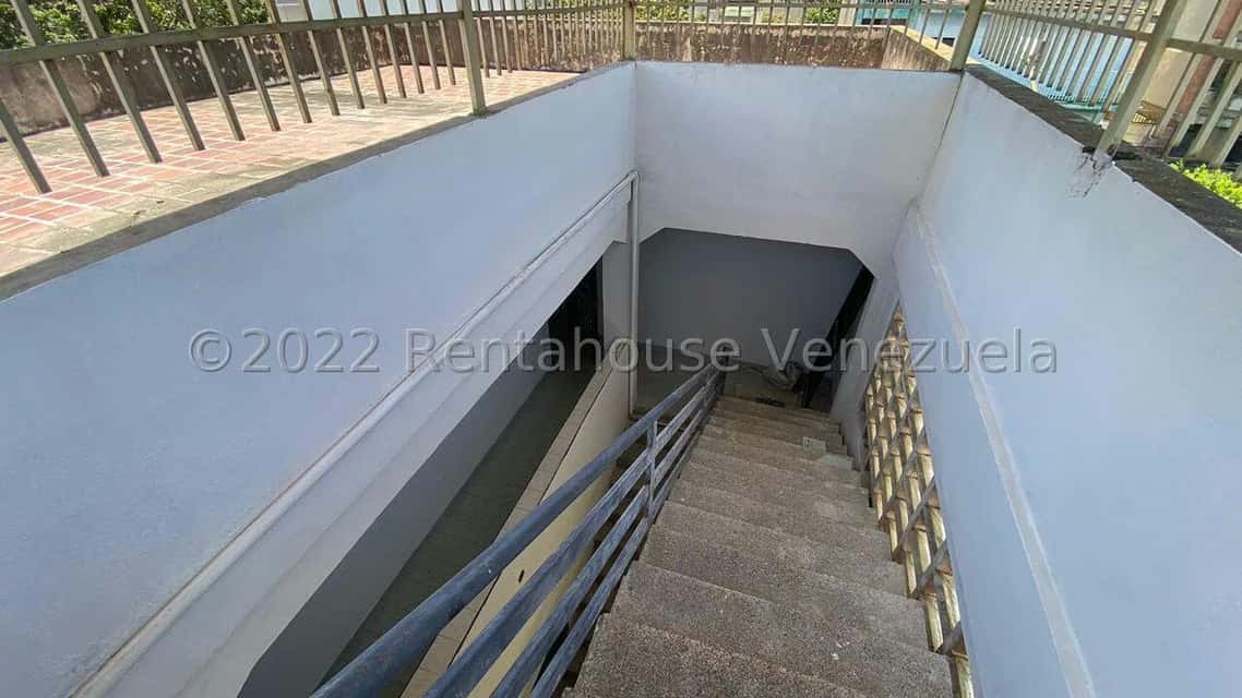 View 32