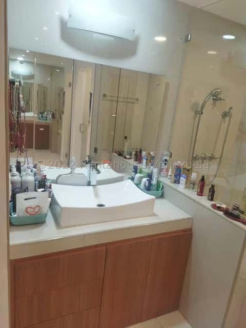 View 25