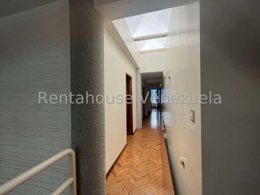 View 25