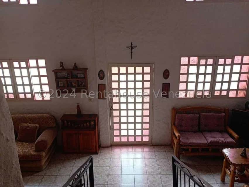 View 10