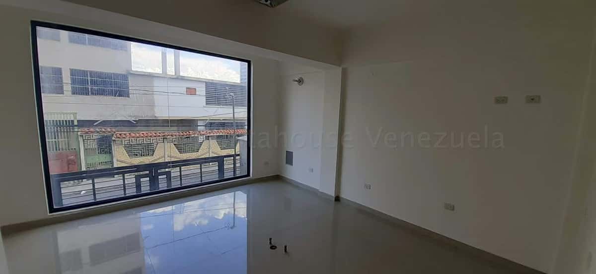 View 16