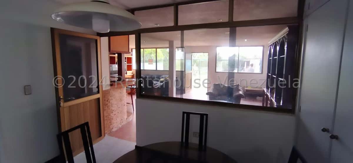 View 16