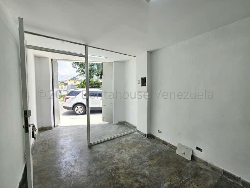 View 16