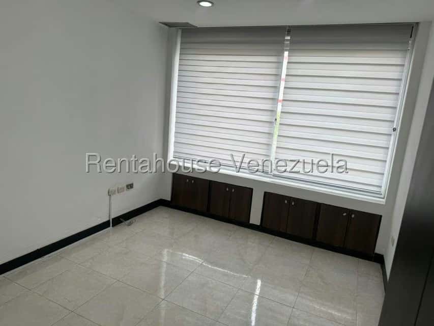 View 16