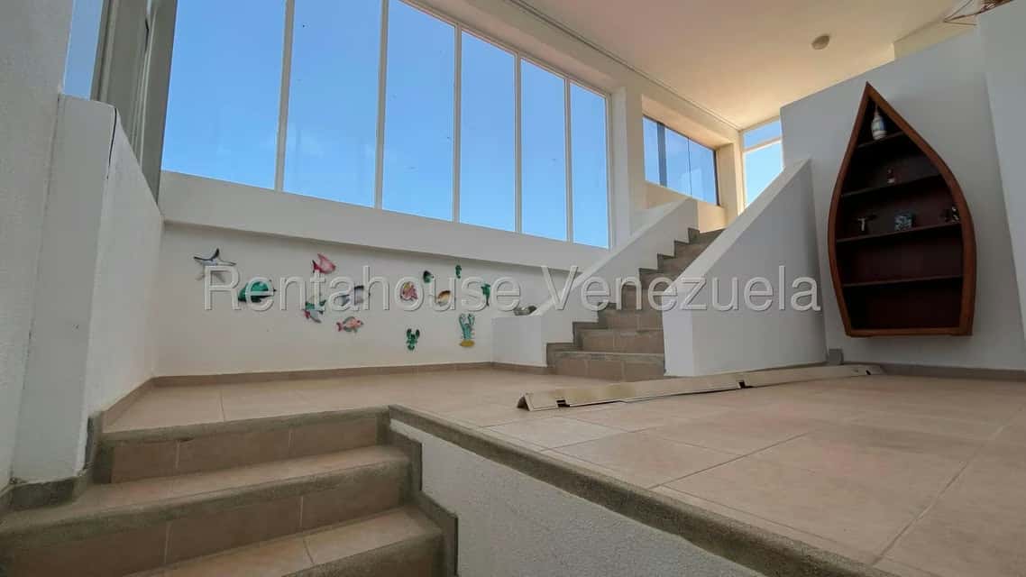 View 16