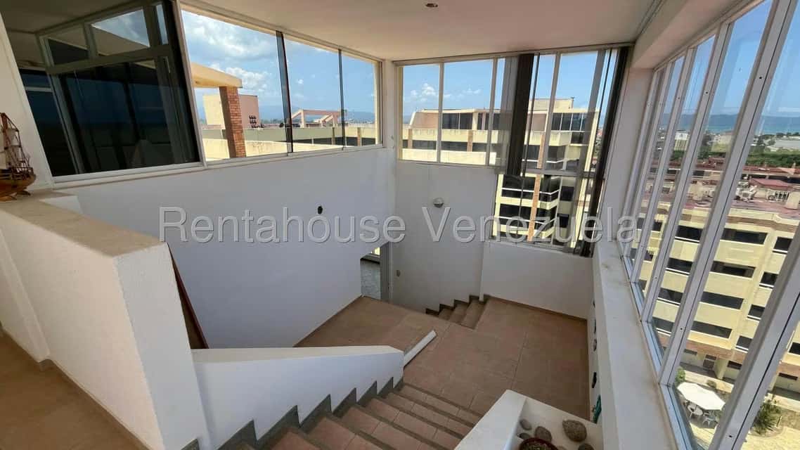 View 18