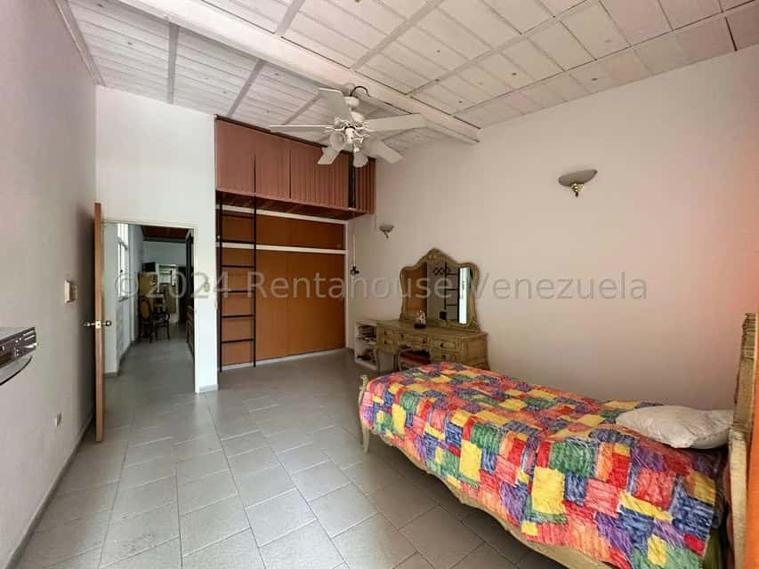View 24