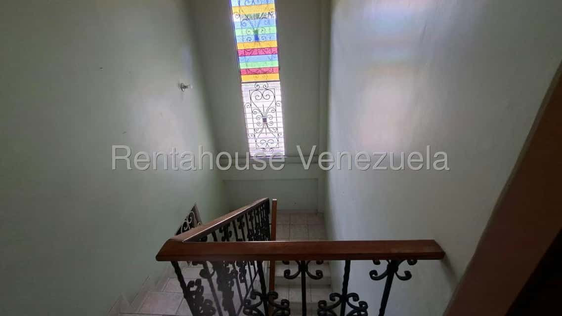 View 32