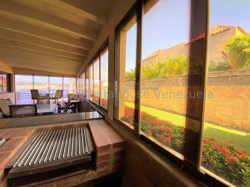 View 9