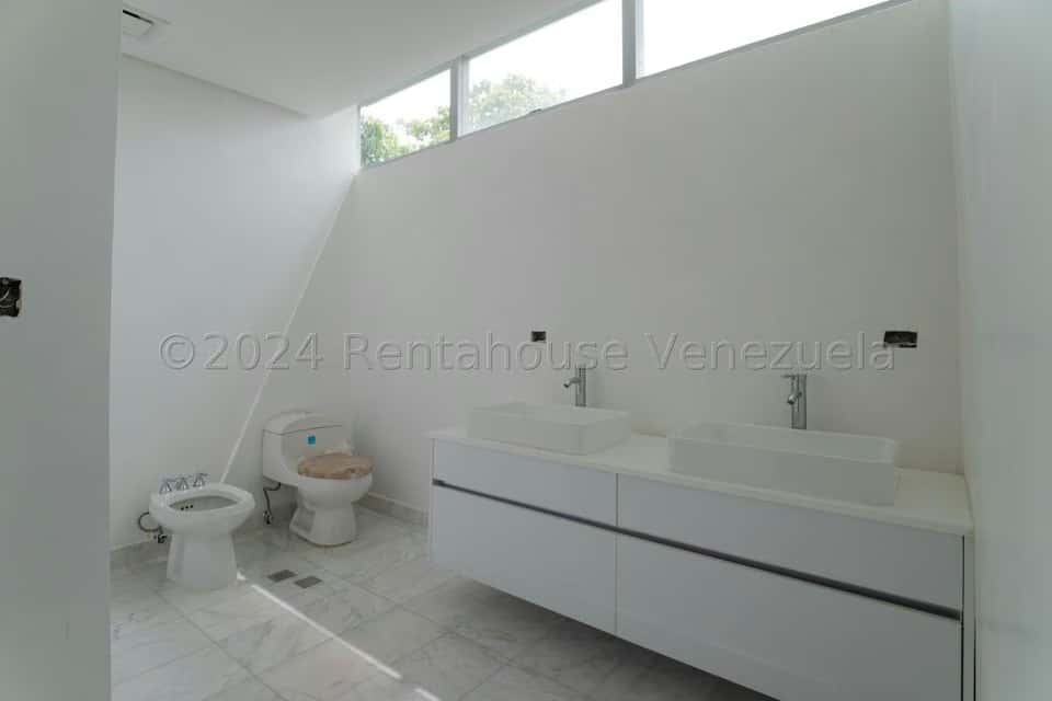 View 18