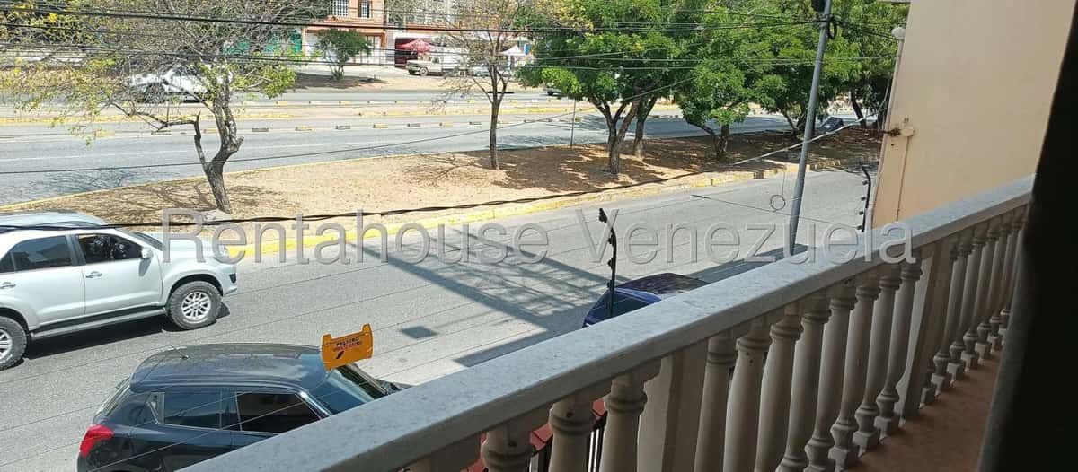 View 25