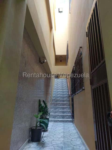 View 16