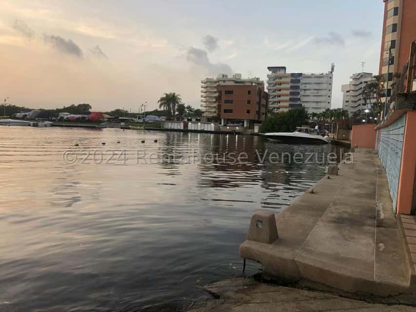 View 18
