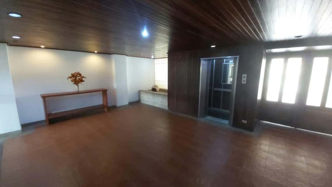 View 32
