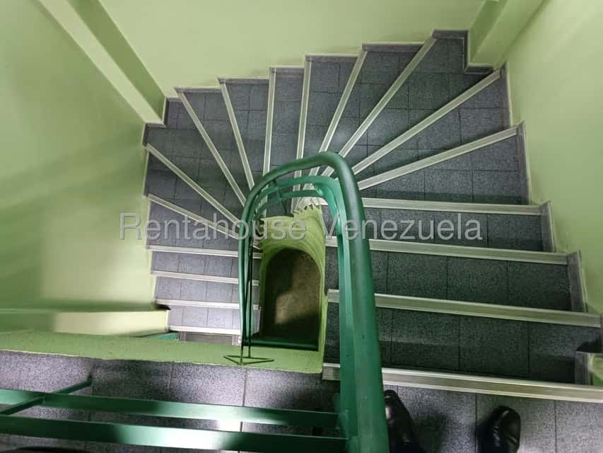 View 25