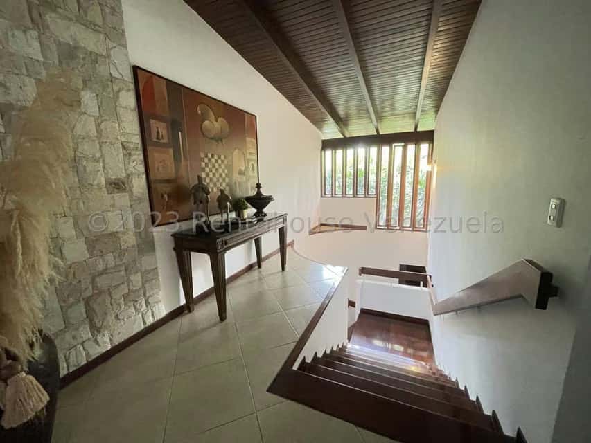 View 25