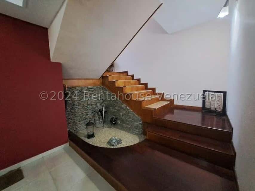 View 25