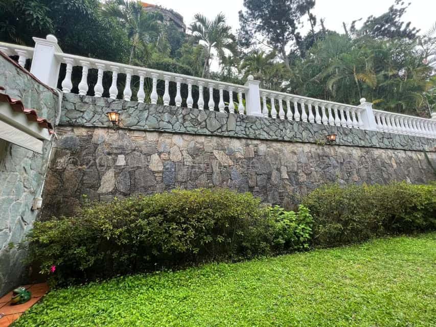 View 12