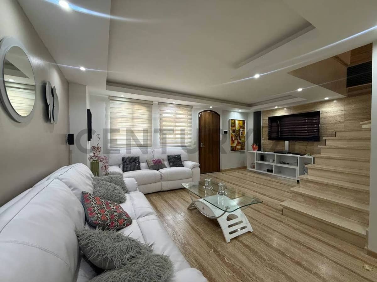 Casa en venta en Lecheria el CR Pueblo Viejo