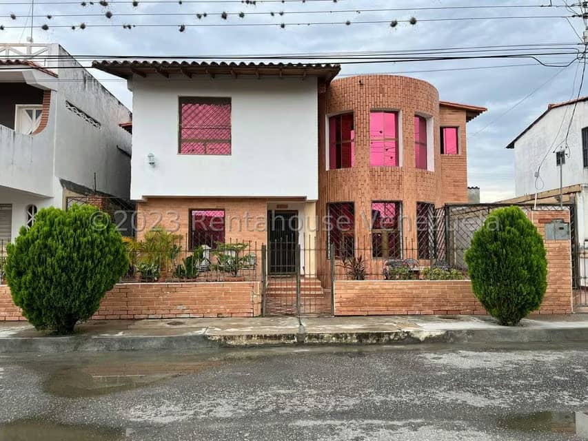 Casa (Duplex) en Venta en Municipio Jimenez, Lara