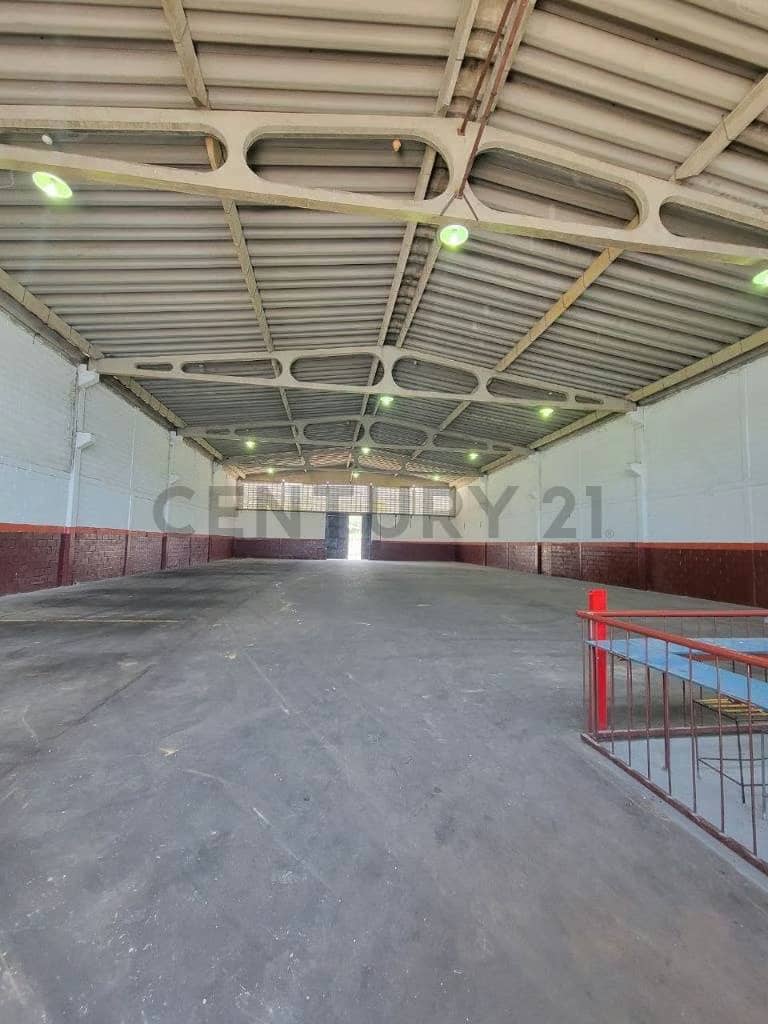 Venta de Galpón en CC Las Garcitas