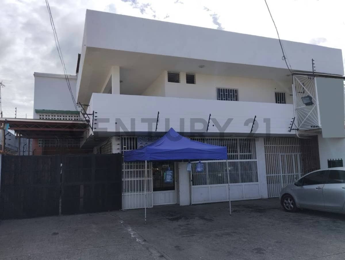 Venta de Edificio Comercial en la isla de Margarita : 1.268 m² de Construcción