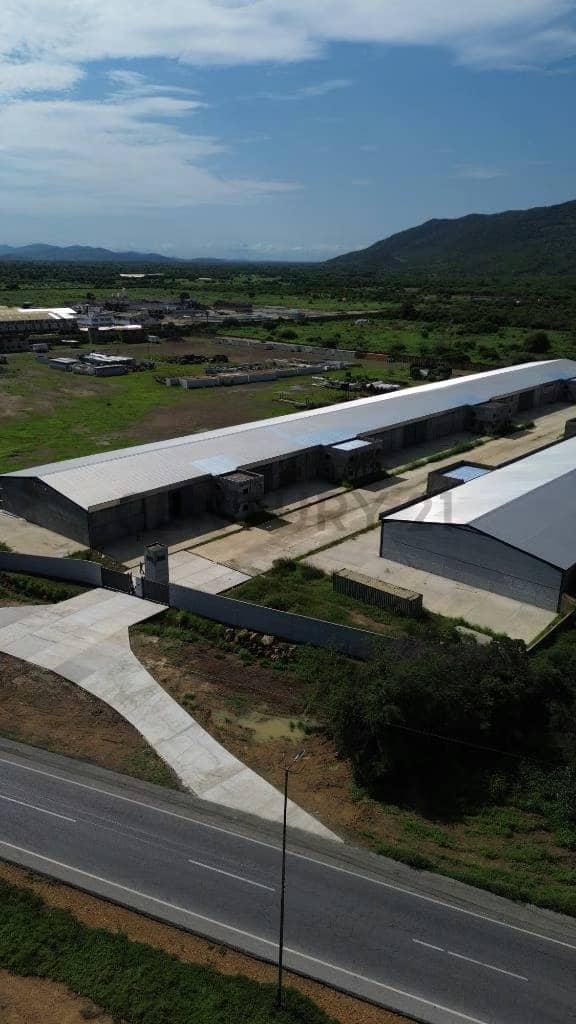 Oportunidad de inversión con facilidades de pago-Cond. Industrial Oasis Park