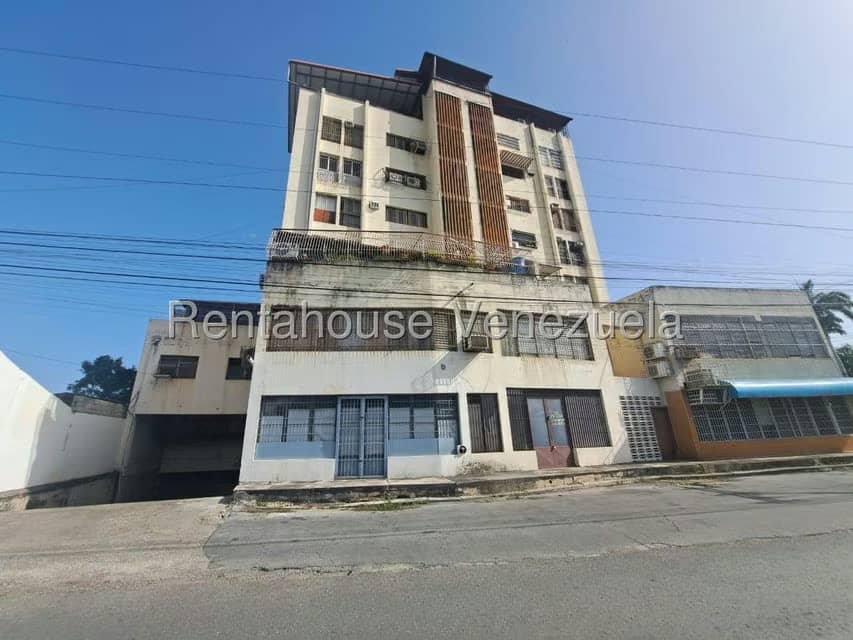 Apartamento (Multiples Niveles) en Venta en Centro, Aragua