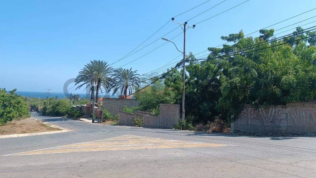 Terreno en excelente zona turística Guacuco